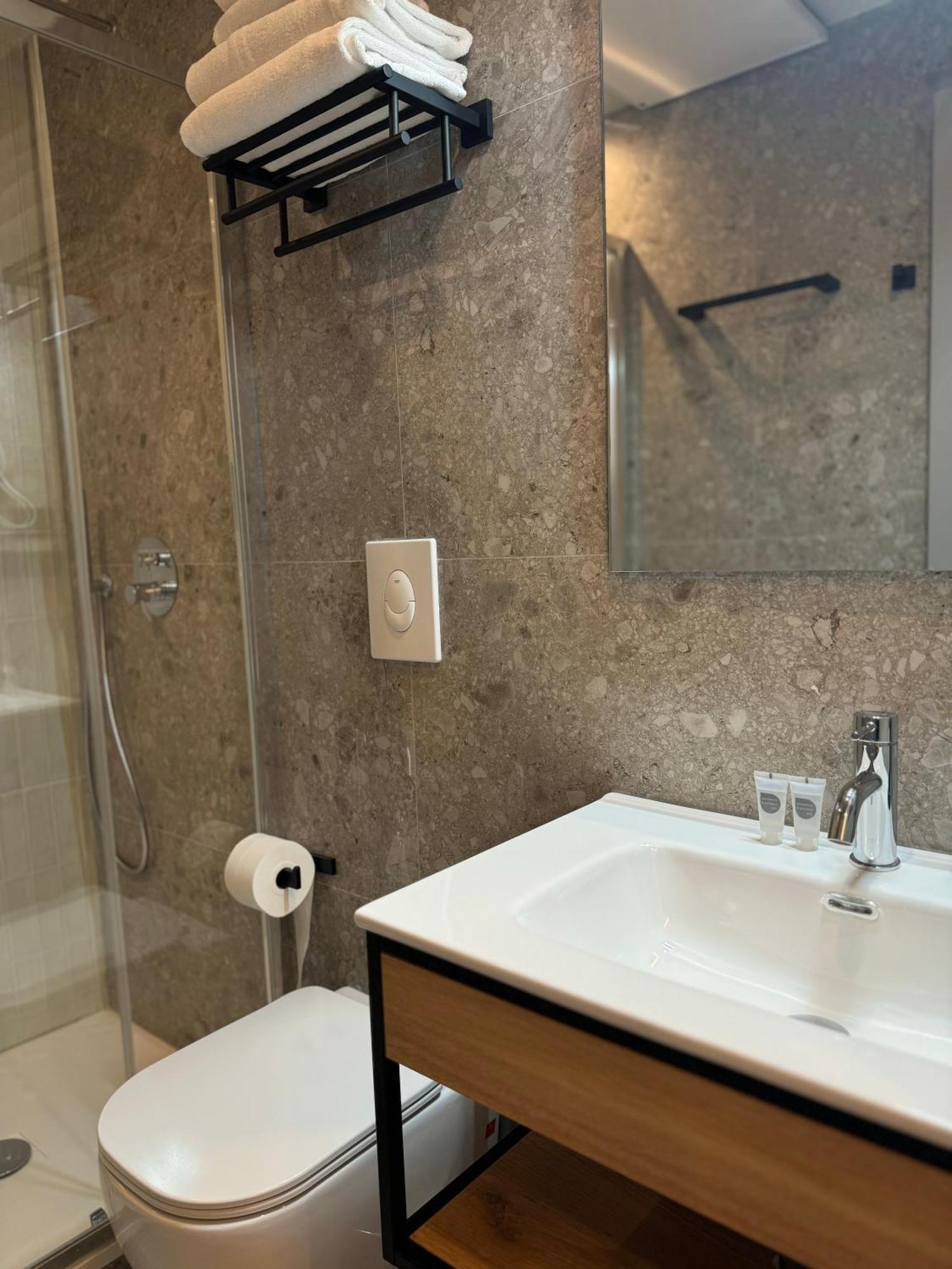 Honeycomb Guesthouse Roma Dış mekan fotoğraf