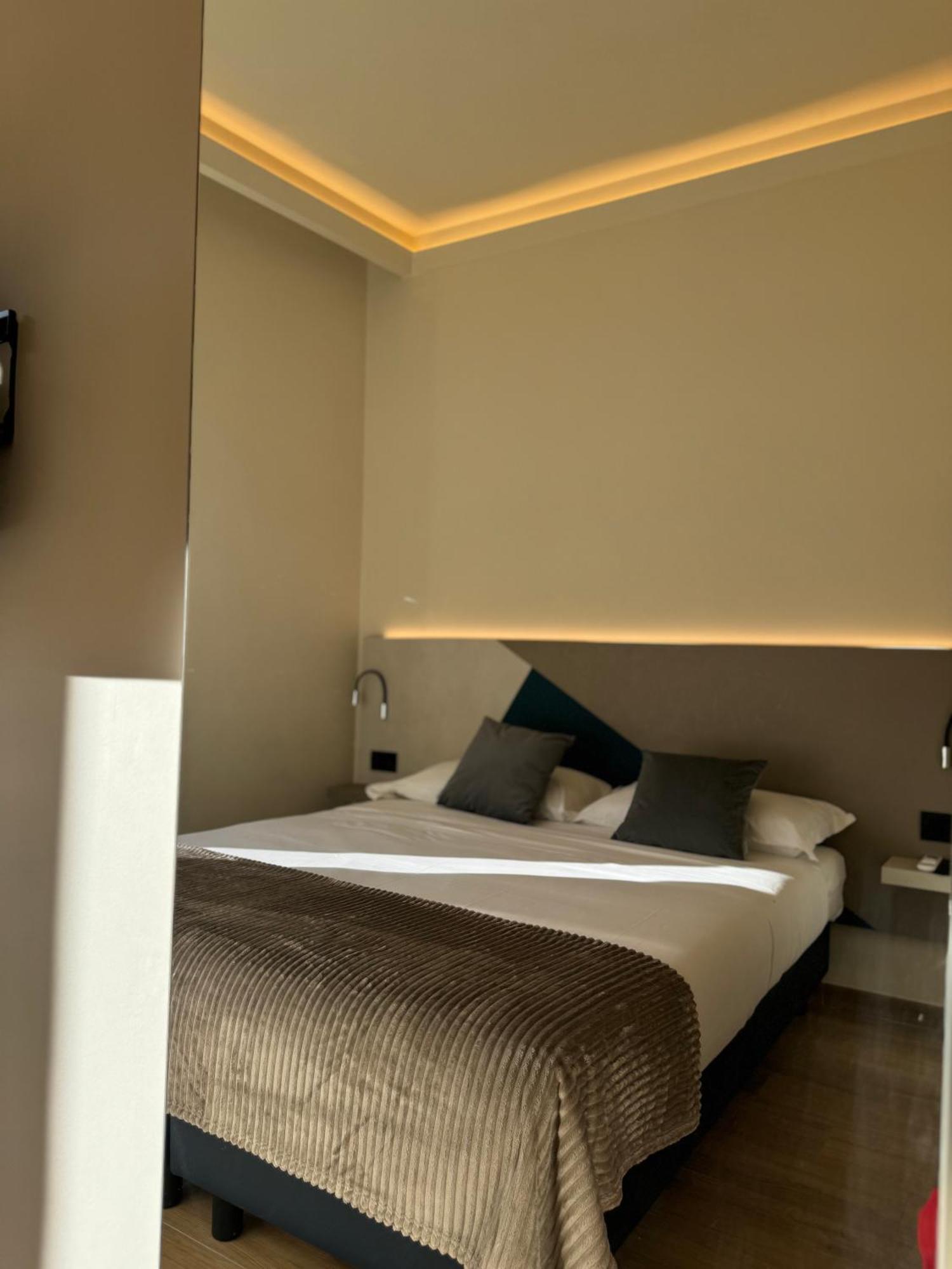 Honeycomb Guesthouse Roma Dış mekan fotoğraf