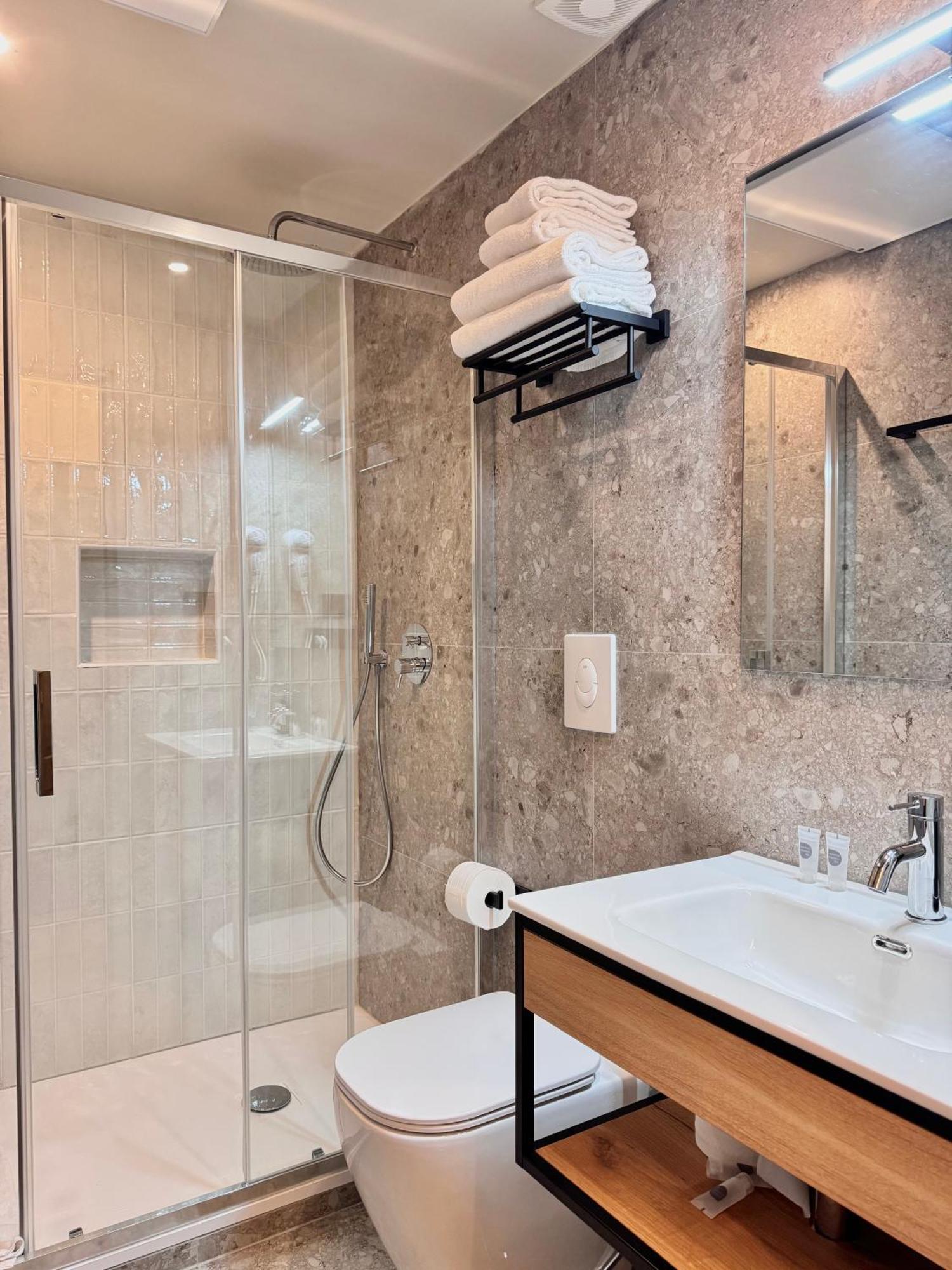 Honeycomb Guesthouse Roma Dış mekan fotoğraf