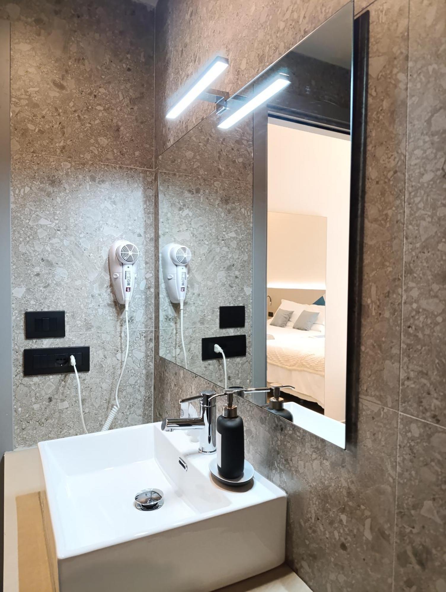 Honeycomb Guesthouse Roma Dış mekan fotoğraf